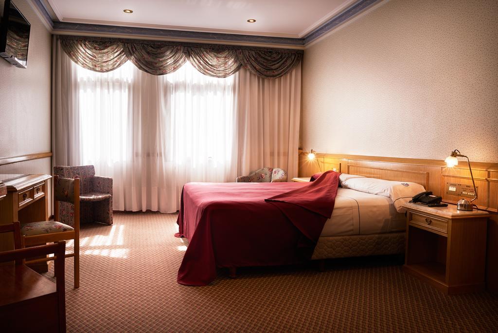 Gran Ailen Hotel